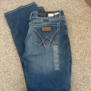 Wrangler Retro Denim Jeans with Embroidered Pocket